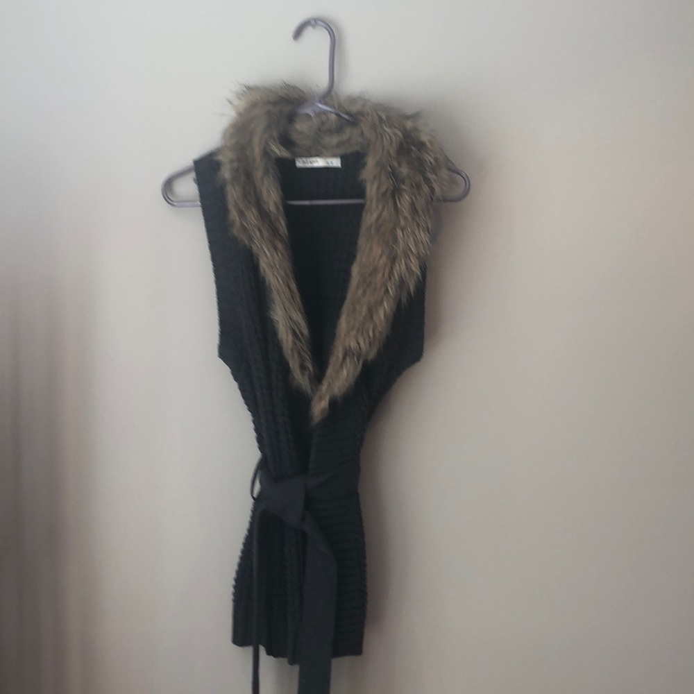 Old Navy sweater vest with removable collar